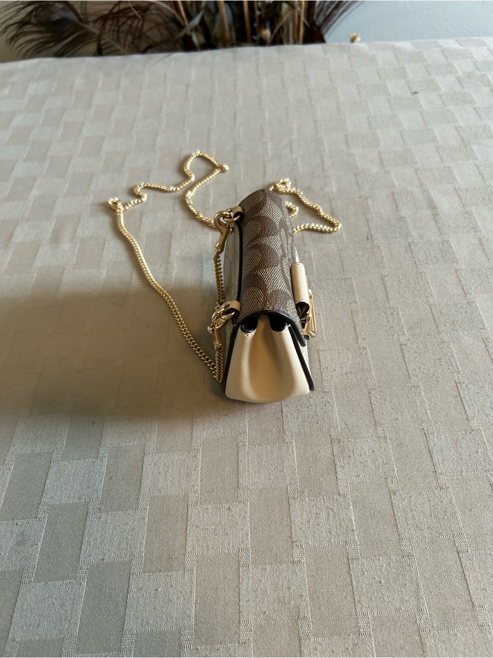 Coach Outlet Morgan Card Case in Chain - Picture 6 of 14